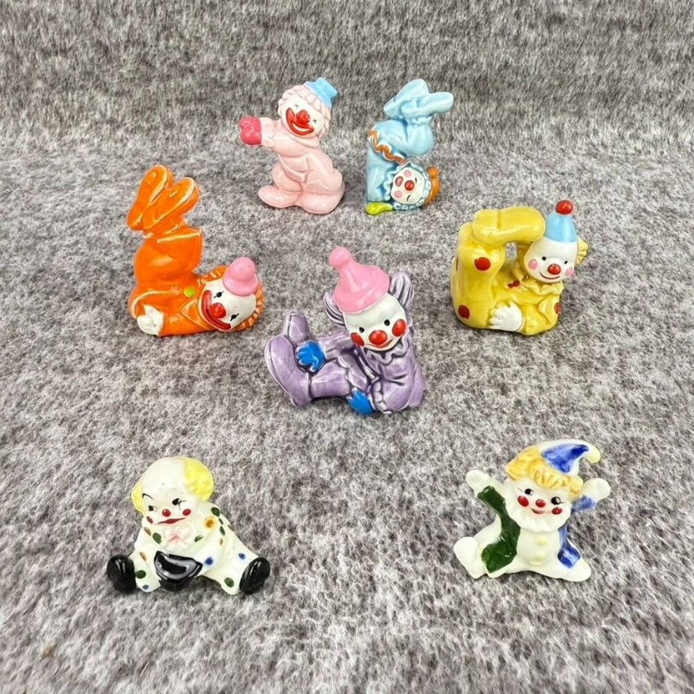✅7- VTG Ceramic Clown Figurines Hand-Painted Colorful Designs Collectibles Japan